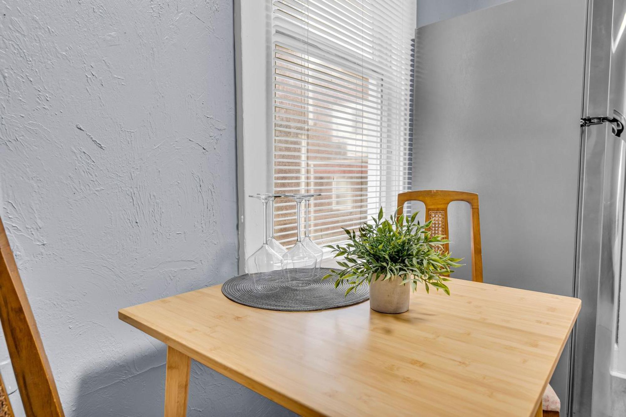 Apartmán Historic Cozy Haven In Little Italy Cleveland Exteriér fotografie